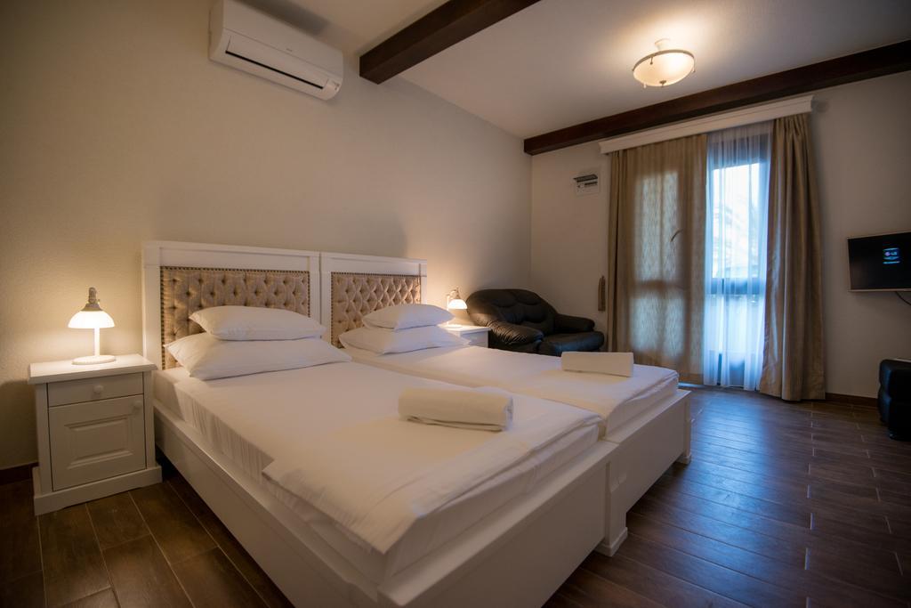 Apartments Marija Risan Quarto foto
